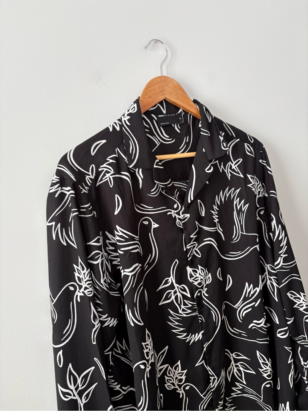 ASOS Modern Abstract Black Relaxed Collar Shirt with White Bird Print - Picture 3 of 6